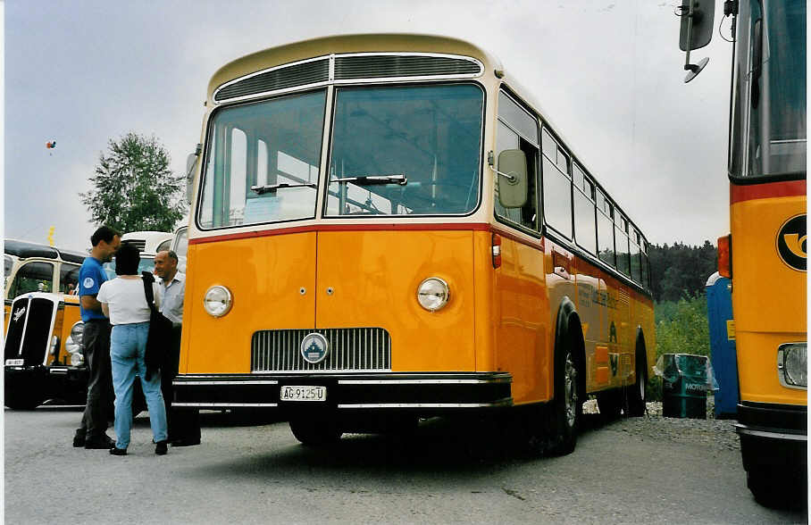 (055'810) - Guggenbhl, Wettswil - AG 9125 U - Saurer/Saurer (ex Hugener, Stein; ex Moser, Preonzo; ex Geiger, Adelboden Nr. 20; ex P 25'534) am 31. August 2002 in Niederbipp, Saurertreffen