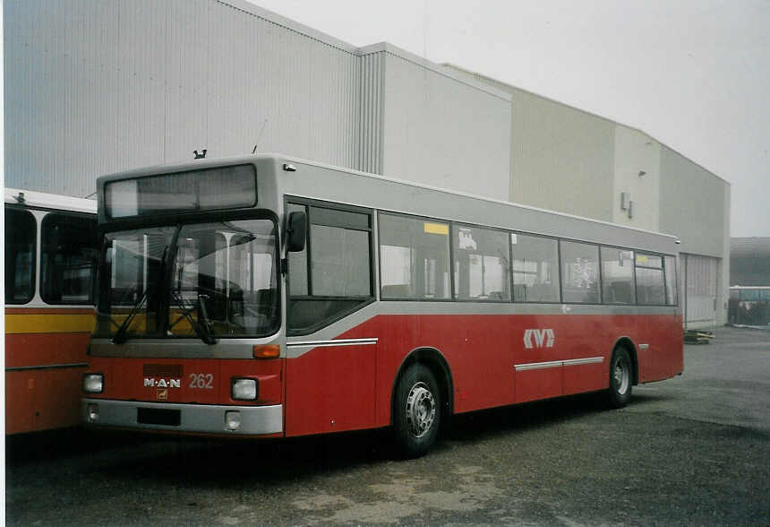 (057'904) - WV Winterthur - Nr. 262 - MAN am 27. Dezember 2002 in Biel, BTR