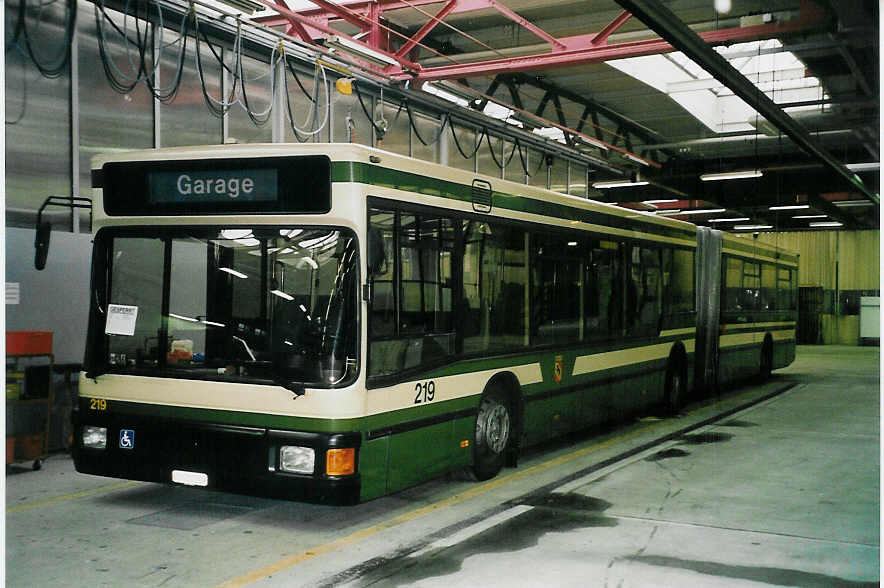 (058'136) - SVB Bern - Nr. 219/BE 513'219 - MAN am 31. Dezember 2002 in Bern, Eigergarage