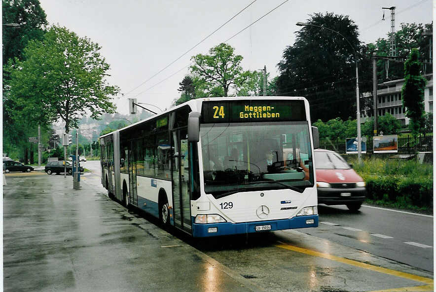 (060'523) - VBL Luzern - Nr. 129/LU 15'014 - Mercedes am 26. Mai 2003 in Luzern, Verkehrshaus