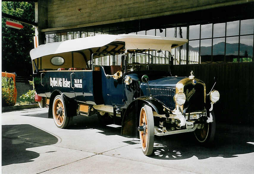 (060'804) - Ryffel, Uster - Saurer/Saurer am 21. Juni 2003 in Hinwil, AMP