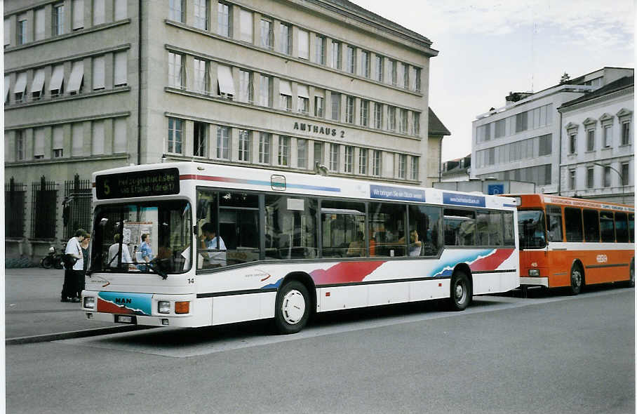 (061'909) - ASm Langenthal - Nr. 14/BE 149'768 - MAN am 22. Juli 2003 in Solothurn, Amthausplatz