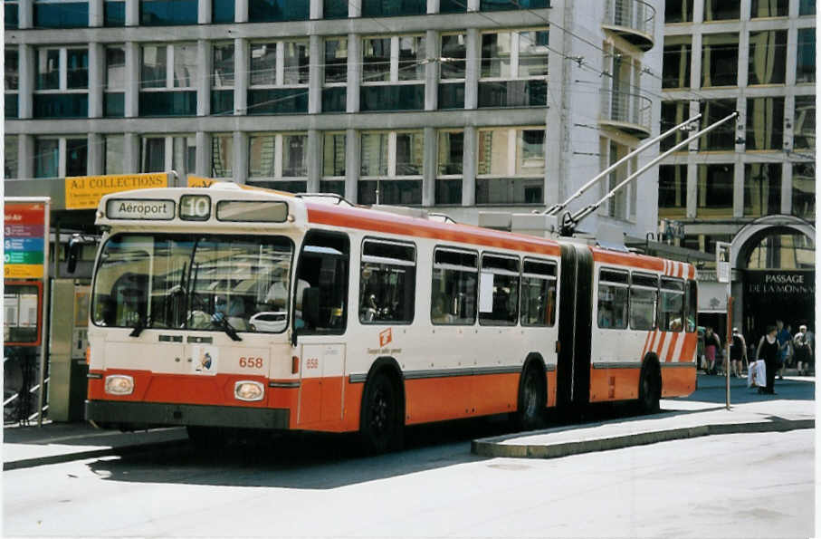 (062'510) - TPG Genve - Nr. 658 - Saurer/Hess Gelenktrolleybus am 4. August 2003 in Genve, Bel-Air