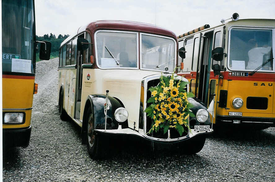 (063'018) - Hgli, Steinach - SG 255'422 - Saurer/R&J (ex EHC Biel; ex Leuenberger, Bern; ex AvH Heimenschwand Nr. 4) am 30. August 2003 in Niederbipp, Saurertreffen