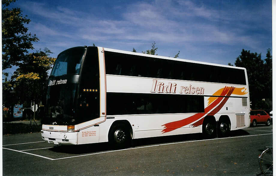 (063'420) - Ldi, Uetendorf - BE 31'790 - Scania/Noge am 17. September 2003 in Thun, Seestrasse