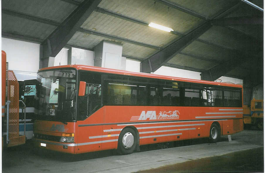 (064'721) - AFA Adelboden - Nr. 21/BE 21'181 - Setra (ex Nr. 6) am 21. Dezember 2003 im Autobahnhof Adelboden