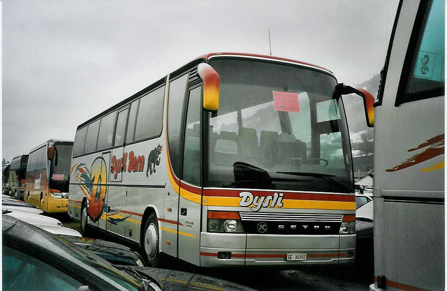 (065'232) - Dysli, Bern - Nr. 28/BE 30'392 - Setra am 7. Februar 2004 in Frutigen, Flugplatz