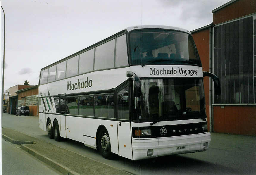 (066'604) - Machado, Noiraigue - NE 81'559 - Setra am 19. April 2004 in Langenthal, Calag