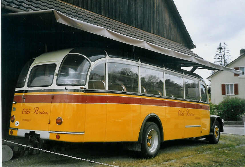 (067'318) - Oldi-Reisen, Matzingen - Saurer/R&J (ex M+79'506; ex P 23'139; ex P 2206) am 8. Mai 2004 in Matzingen, Hauptstrasse