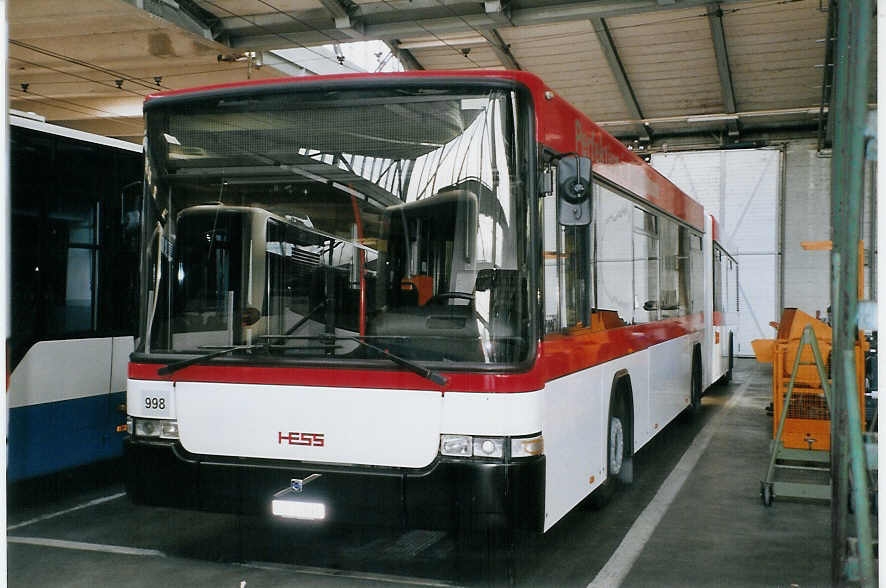 (067'925) - VBL Luzern - Nr. 998/LU 15'691 - Volvo/Hess (angemietet von Hess, Bellach) am 23. Mai 2004 in Luzern, Depot