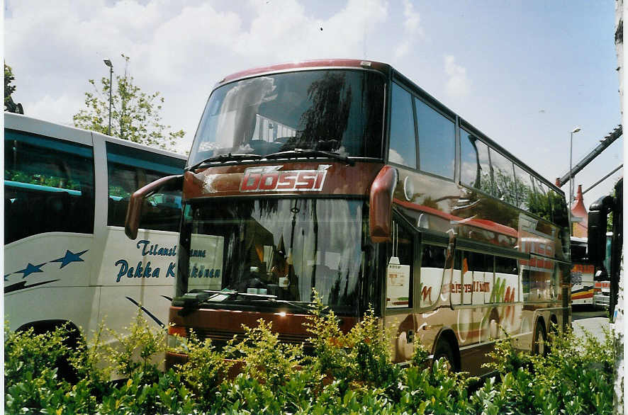 (068'905) - Aus der Schweiz: Gssi, Horw - LU 15'120 - Setra am 6. Juli 2004 in Rust, Europapark