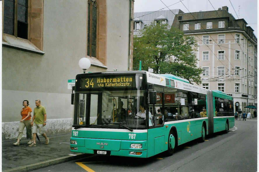 (069'632) - BVB Basel - Nr. 767/BS 3267 - MAN am 24. Juli 2004 in Basel, Claraplatz