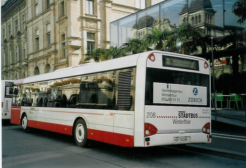 (071'505) - SW Winterthur - Nr. 208/ZH 730'208 - Solaris am 4. Oktober 2004 beim Hauptbahnhof Winterthur