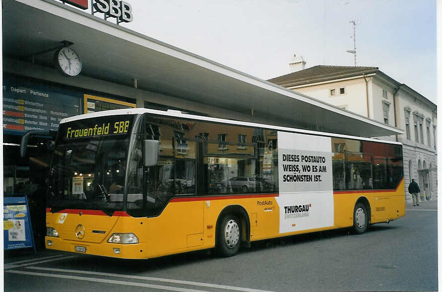 (071'701) - PostAuto Thurgau-Schaffhausen - Nr. 10/TG 158'087 - Mercedes (ex P 25'384) am 4. Oktober 2004 beim Bahnhof Frauenfeld