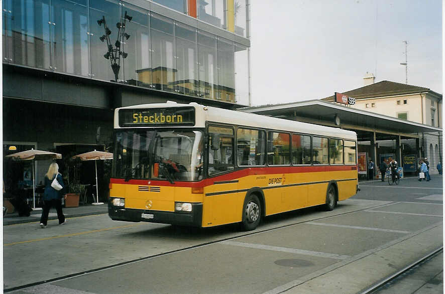 (071'704) - PostAuto Thurgau-Schaffhausen - Nr. 8/TG 158'208 - Mercedes/Lauber (ex P 25'375) am 4. Oktober 2004 beim Bahnhof Frauenfeld