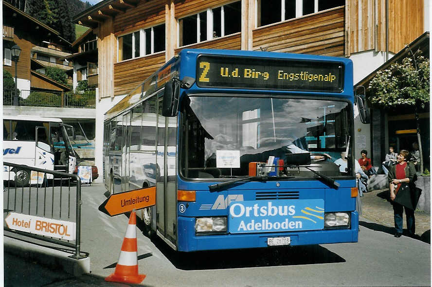 (071'817) - AFA Adelboden - Nr. 3/BE 26'703 - Mercedes am 7. Oktober 2004 beim Autobahnhof Adelboden