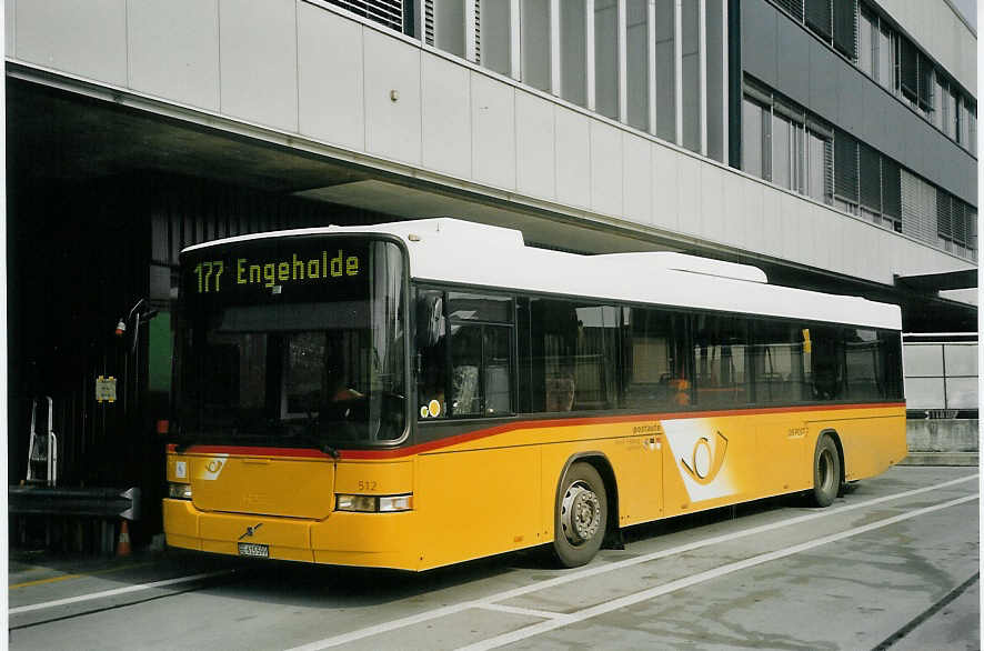 (071'833) - PostAuto Bern-Freiburg-Solothurn - Nr. 512/BE 615'599 - Volvo/Hess (ex P 25'678) am 8. Oktober 2004 in Bern, Postautostation