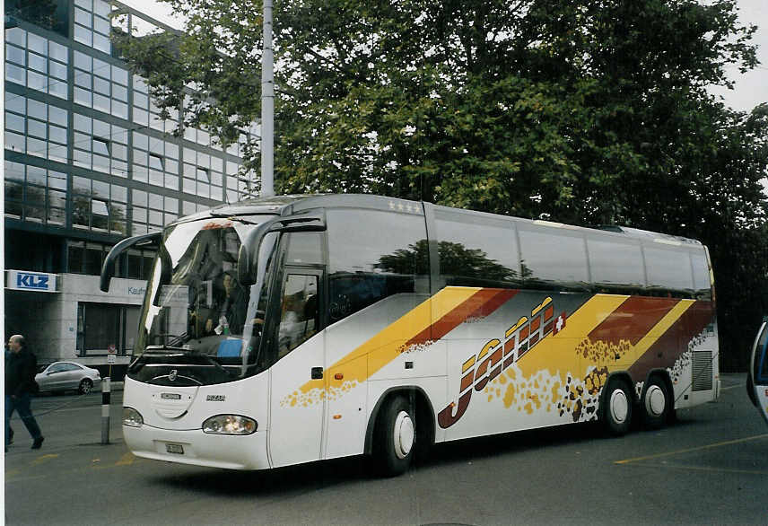 (072'304) - Jann, Rmlang - ZH 21'371 - Scania/Irizar am 23. Oktober 2004 in Zrich, Sihlquai