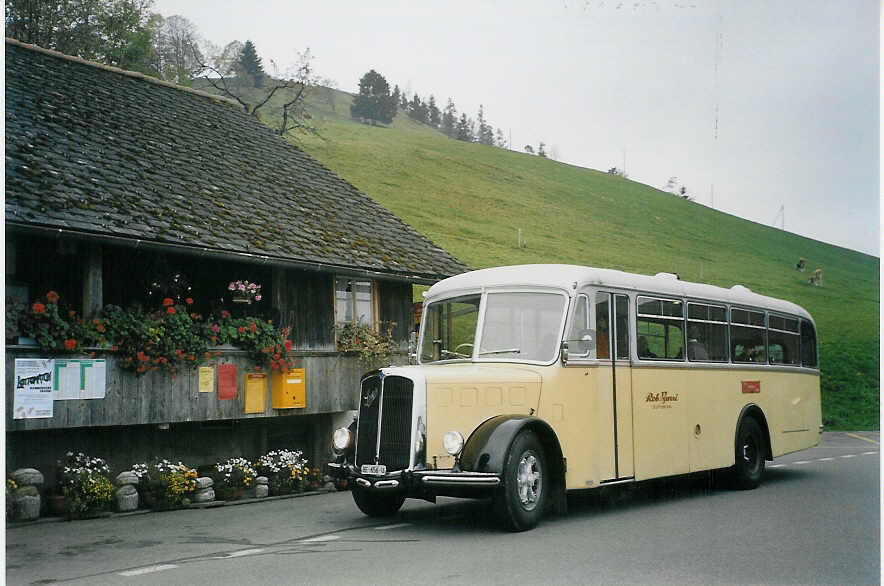 (072'434) - Burri, Teuffenthal - BE 656 U - Saurer/R&J am 31. Oktober 2004 in Buchen, Schmiedsegg