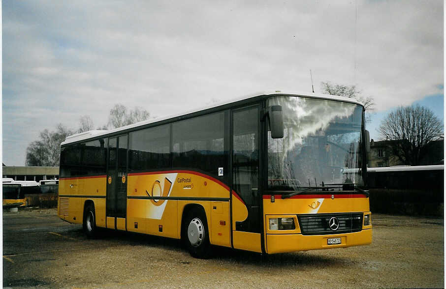 (073'609) - CarPostal Vaud-Fribourg - VD 548'723 - Mercedes am 1. Januar 2005 in Yverdon, Garage