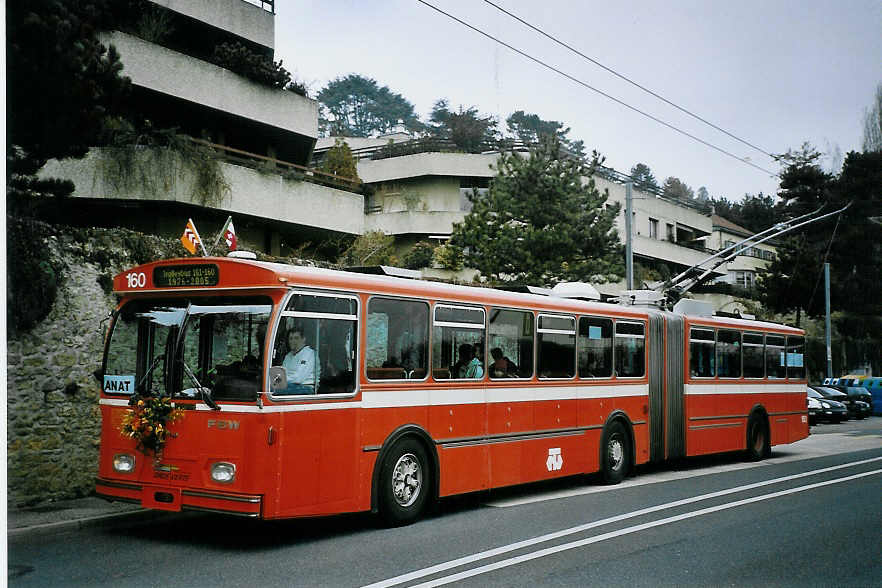 (074'108) - TN Neuchtel - Nr. 160 - FBW/Hess Gelenktrolleybus (ex Nr. 60) am 16. Januar 2005 in Neuchtel, Bas-de-la-Main