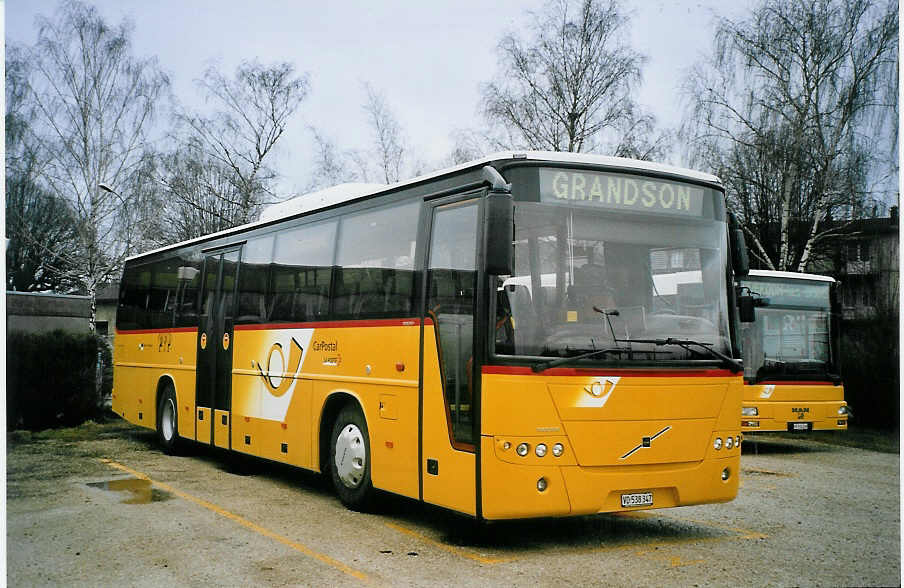 (074'608) - CarPostal Vaud-Fribourg - VD 538'347 - Volvo am 12. Februar 2005 in Yverdon, Garage