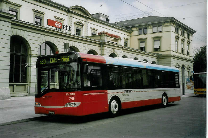 (077'526) - SW Winterthur - Nr. 296/ZH 730'296 - Solaris am 18. Juni 2005 beim Hauptbahnhof Winterthur