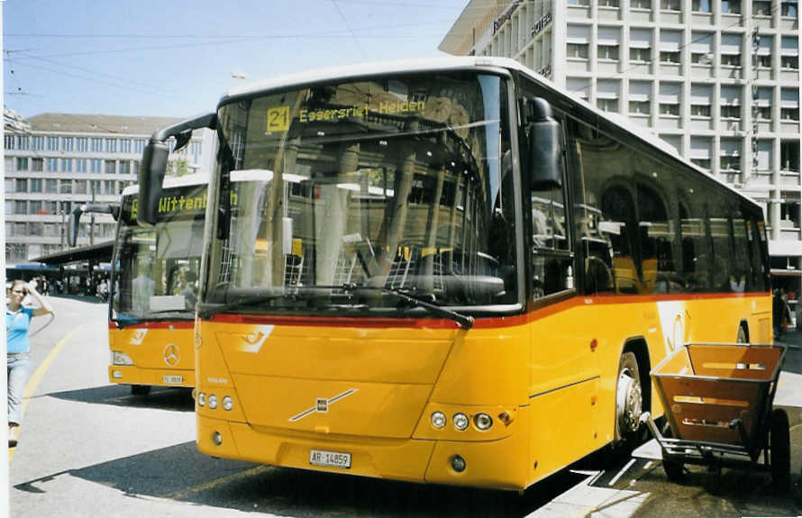 (079'217) - PostAuto St. Gallen-Appenzell - AR 14'859 - Volvo am 28. Juli 2005 beim Bahnhof St. Gallen