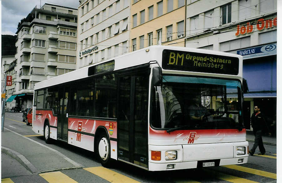 (079'406) - ABM Meinisberg - Nr. 1/BE 133'371 - MAN am 13. August 2005 beim Bahnhof Biel