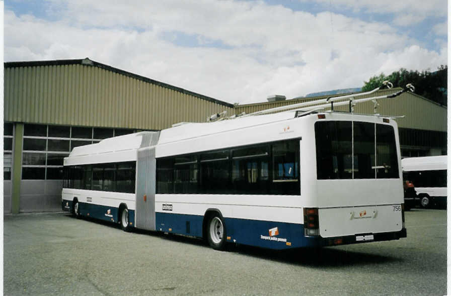 (079'430) - TPG Genve - Nr. 756 - Hess/Hess Gelenktrolleybus am 13. August 2005 in Bellach, Hess