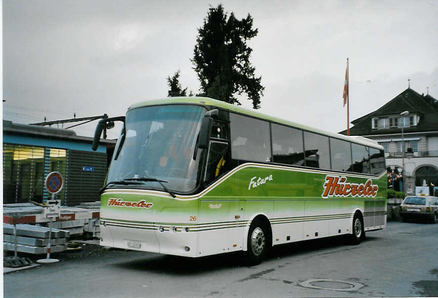 (079'516) - Hrzeler, Dietikon - Nr. 26/ZH 12'093 - Bova am 20. August 2005 beim Bahnhof Thun