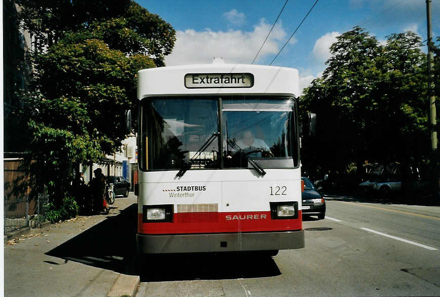 (080'125) - SW Winterthur - Nr. 122 - Saurer/FHS Gelenktrolleybus am 28. August 2005 in Winterthur, Technikum