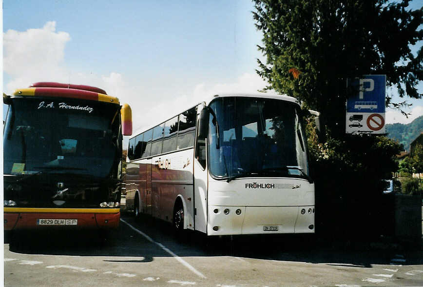 (080'518) - Frhlich, Zrich - ZH 27'119 - Bova am 25. September 2005 beim Bahnhof Interlaken West