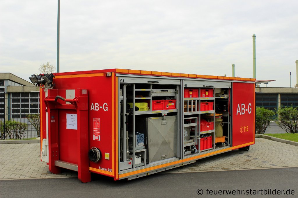 AB-Gefahrgut der Feuerwehr L�nen.
Aufgenommen beim Tdot der Feuerwehr L�nen,15.9.2012.