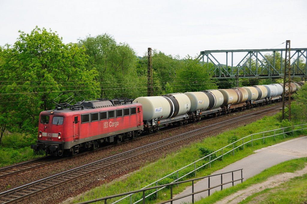 DB Cargo 140 790-7 mit dem GC 62170 von Grokorbetha nach Osnabrck Rbf, am 18.05.2012 in Naumburg Hbf. (Foto: Torsten Barth)