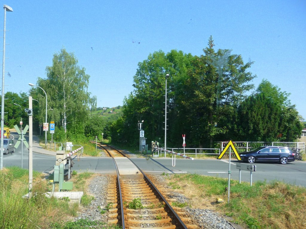 Der Bahnübergang am ehem. Posten 3 in Freyburg; 29.06.2010