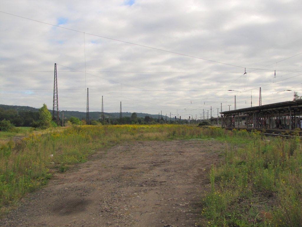 Der ehemalige Güter- und Abstellbereich in Naumburg Hbf. Früher lagen hier noch zahlreiche Gleise; 10.09.2011