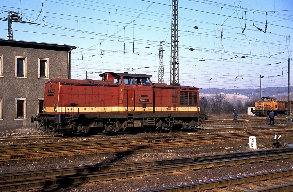 DR 110 060-1 am 23.02.1990 in Naumburg Hbf. (Foto: Werner Brutzer)