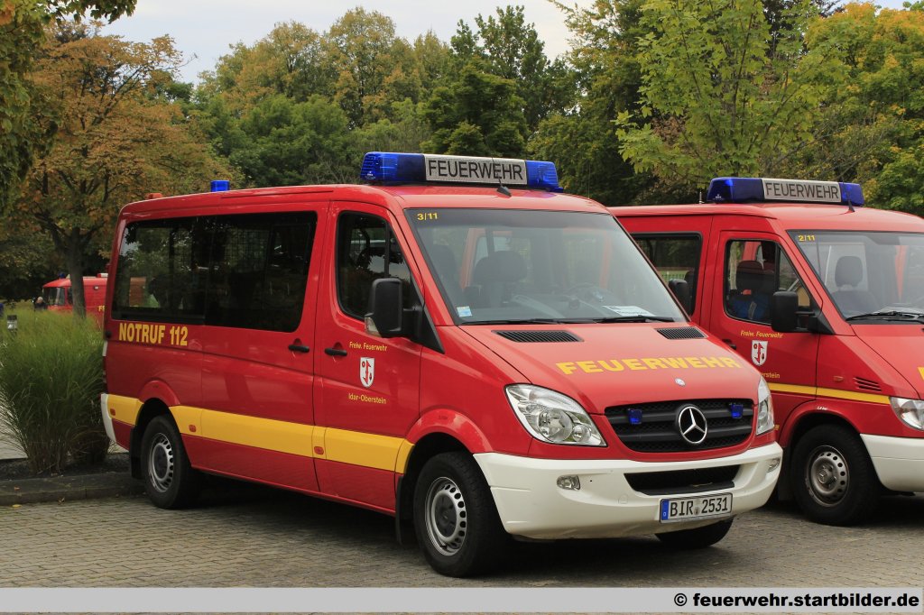 ELW 1 (BIR 2531) der Feuerwehr Idar Oberstein Feuerwache 3 in Nahbollenbach.
Aufgenommen beim Jubil�um 50 Jahre LFV-Rheinland-Pfalz in Mainz,6.10.2012.