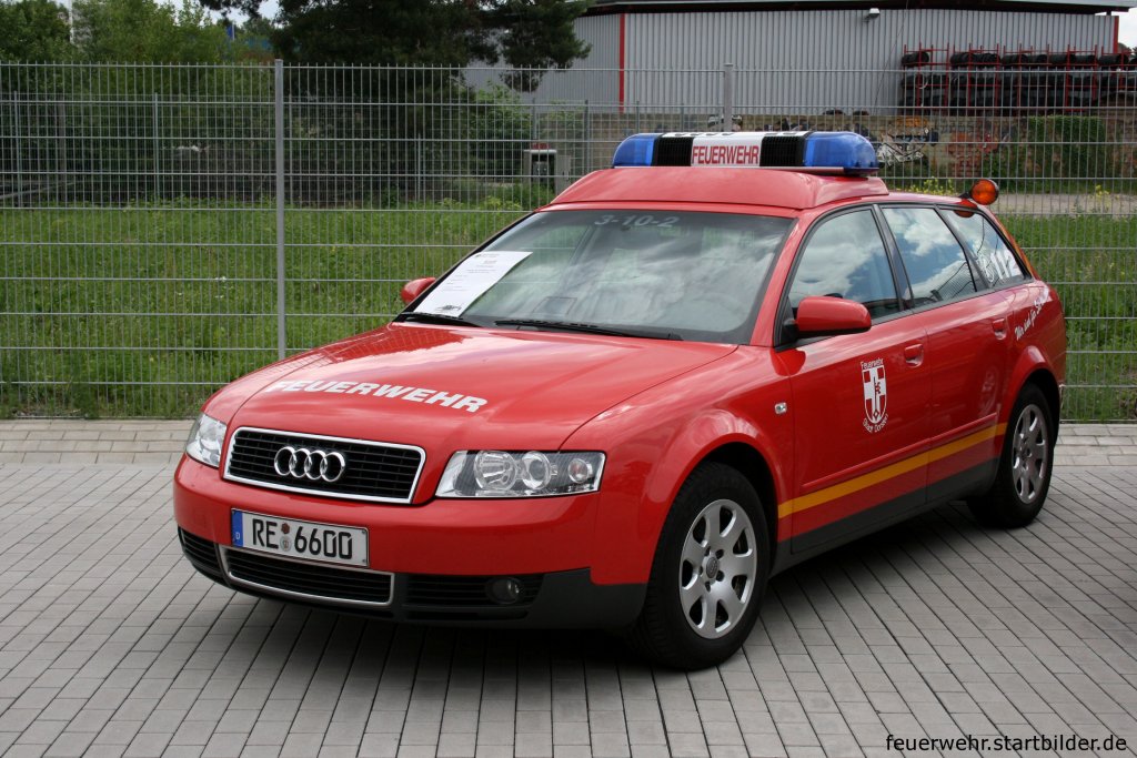 Feuerwehr Dorsten
3/10/2
RE 6600
Kommandowagen (KdoW)
Audi 
Aufgenommen beim Tag der Offenen T�r dder Feuerwehr Dorsten, 13.6.2010.
