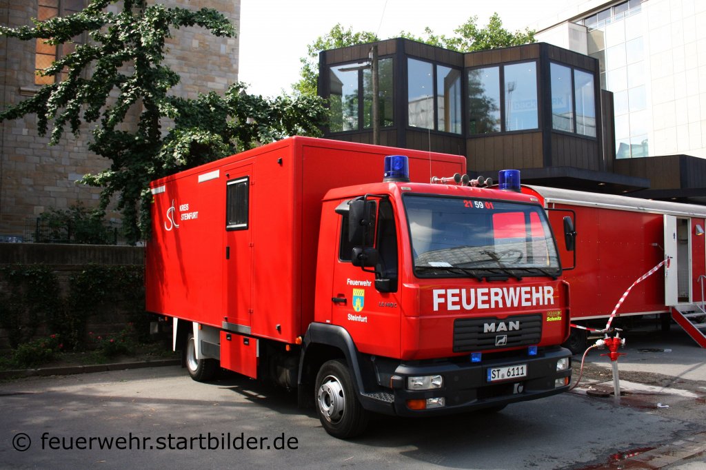 Feuerwehr Steinfurt
Ger�tewagen GW (Funk:21/59/01).
Aufgenommen beim Stadtfeuerwehrtag in Dortmund am 11.6.2011.