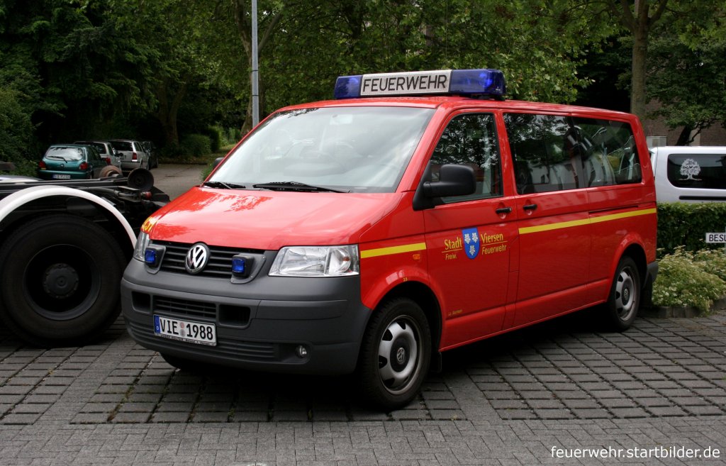 Feuerwehr Viersen
LZ S�chteln
Florian Viersen 19/31
VIE 1988
MTF
VW T5
Aufgenommen beim Tag der Offenen T�r der Feuerwehr Viersen Stadtmitte, 20.6.2010.