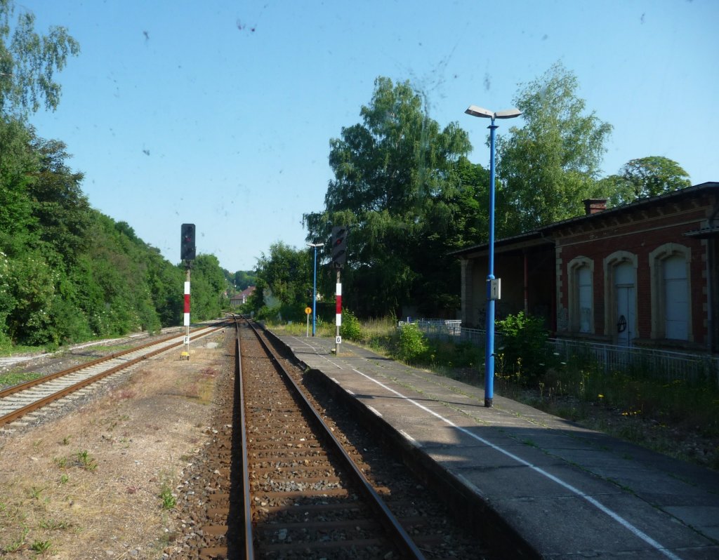 Gleis 1 und 2 im Bf Freyburg; 29.06.2010