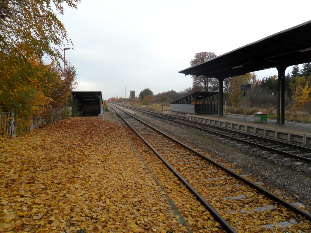 Herbststimmung im Bahnhof Teuchern; 04.11.2011