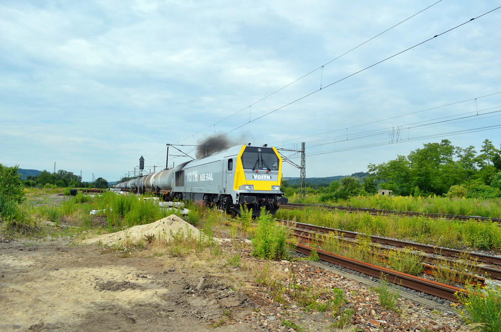 InfraLeuna 263 006-9 mit Kesselwagen Richtung Grokorbetha, am 03.07.2013 in in der berholung in Naumburg Hbf. (Foto: Thomas Fritzsche)