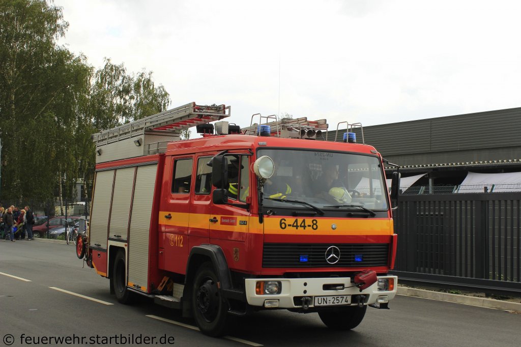 LF 16/12 Florian Unna 6/44/8) der FW L�nen.
Aufgenommen beim Tdot der Feuerwehr L�nen,15.9.2012.