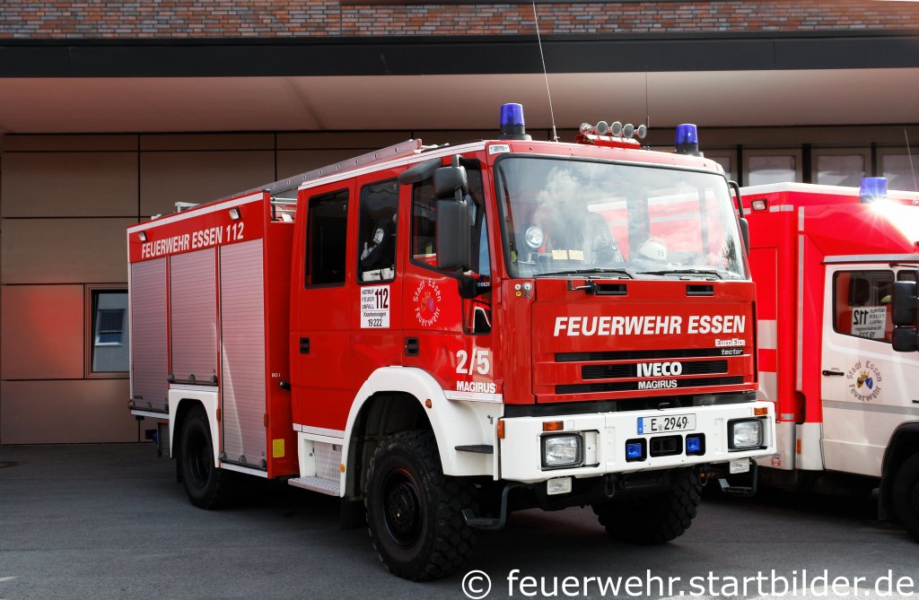 Lf 8/6 (Florian Essen 9/42/6) der Feuerwehr Essen LZ Werden.
Aufgenommen beim Tag der Offenen T�r der Feuerwache 1 in Essen, 10-11.9.2011.