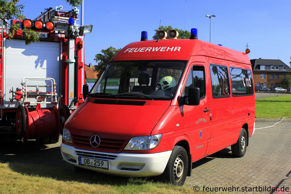 MTW (OB 259) der Feuerwehr Oberhausen.
Aufgenommen beim Tdot der STOag in Oberhausen, 16.9.2012.