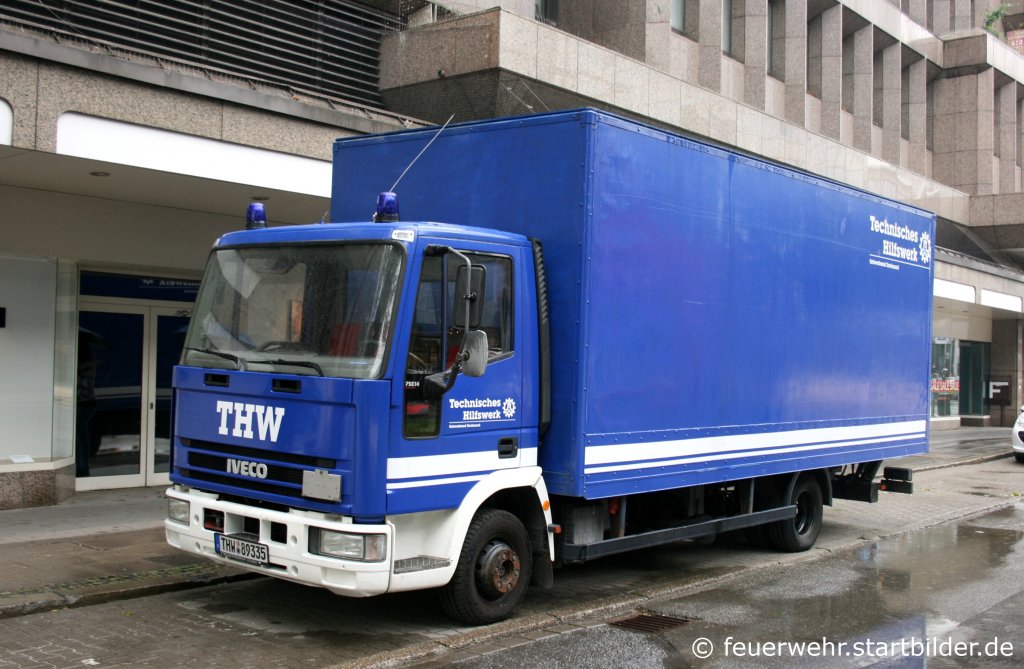 THW Dortmund
Kennzeichen THW 89335
Hersteller  IVECO
Aufgenommen beim Stadtfeuerwehrtag in der Dortmunder Innenstadt am 12.6.2010.