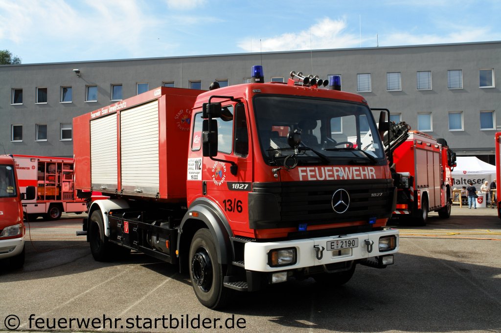 WLF 13/6 der Feuerwehr Essen.
Aufgenommen beim Tag der Offenen T�r der Feuerwache 1 in Essen, 10-11.9.2011.